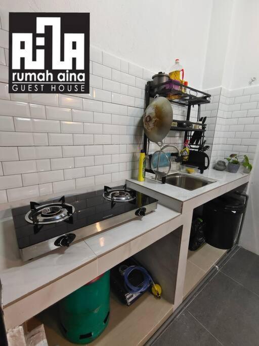 Rumah Aina Homestay Bukit Changgang Private Pool Kampong Melot Ngoại thất bức ảnh