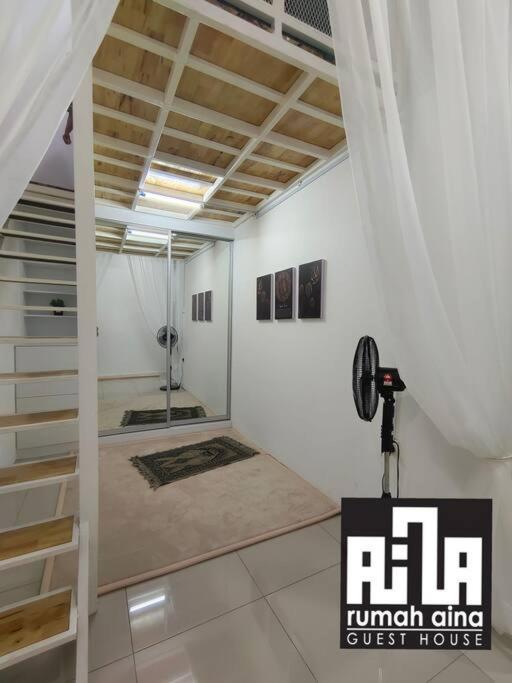 Rumah Aina Homestay Bukit Changgang Private Pool Kampong Melot Ngoại thất bức ảnh